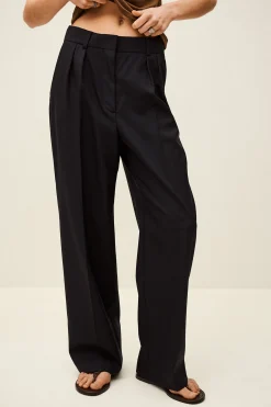 NANI pantalón ancho de lana € 225 € 157,50