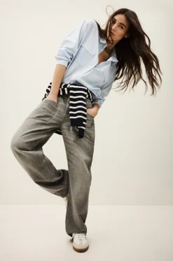 YIMA pantalón ancho acampanado € 185