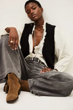 YUSC JEAN